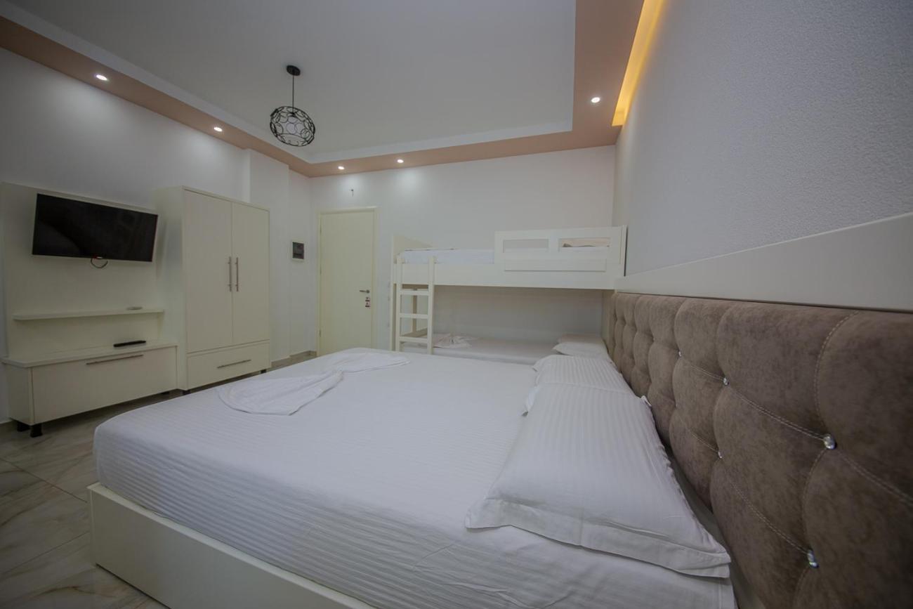 Hotel Landi 卡萨米尔 外观 照片